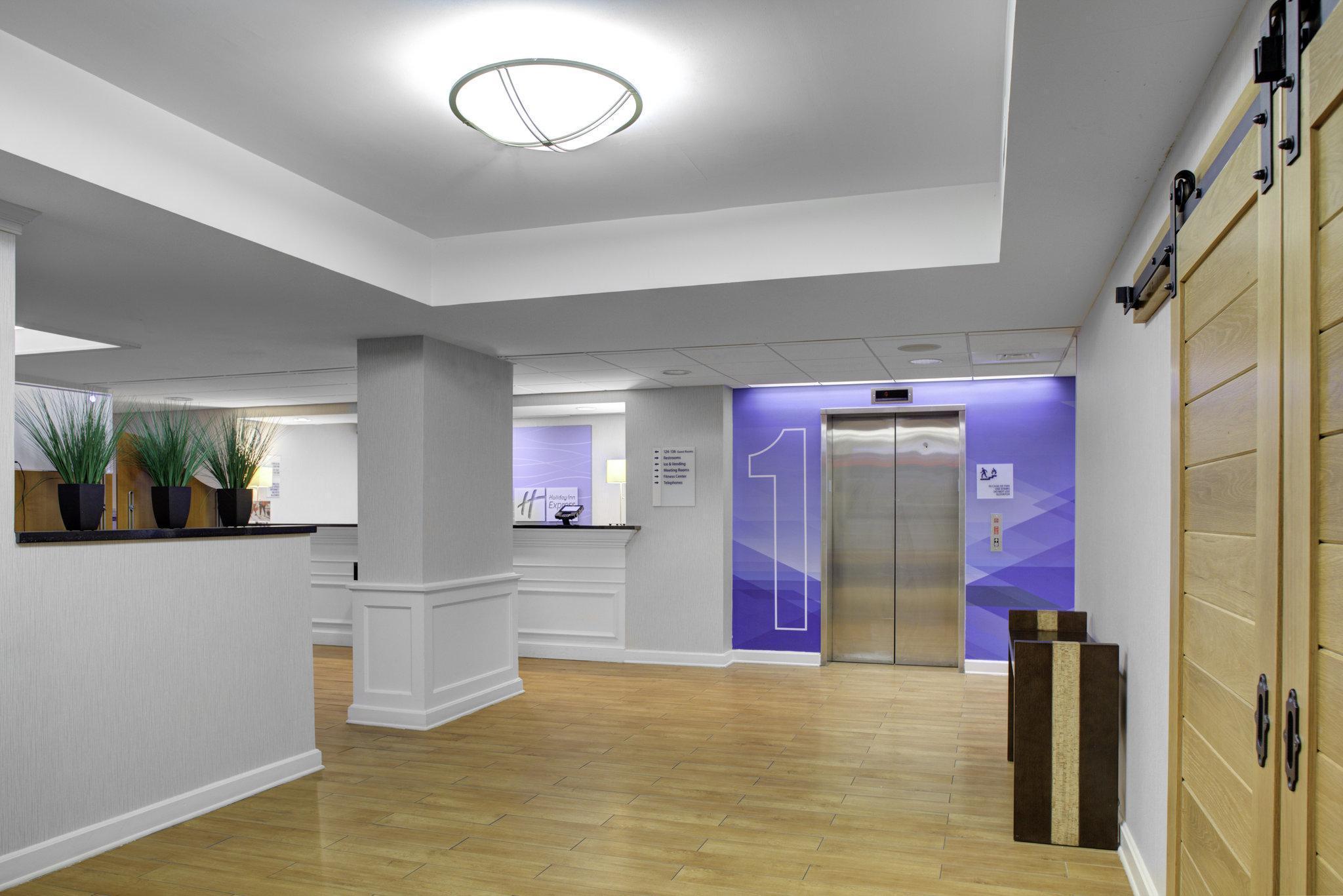 Holiday Inn Express - Chester By Ihg Buitenkant foto