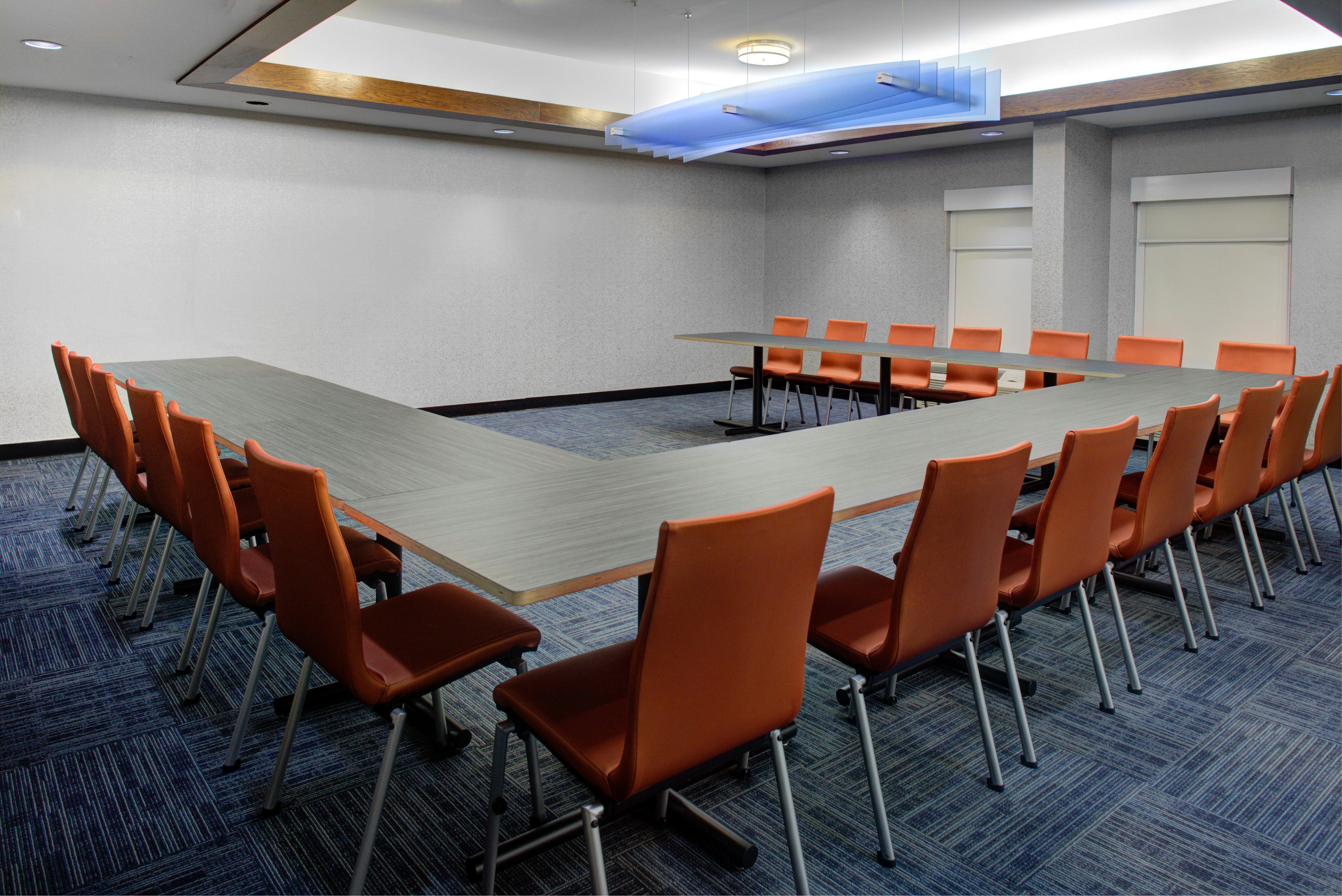 Holiday Inn Express - Chester By Ihg Buitenkant foto