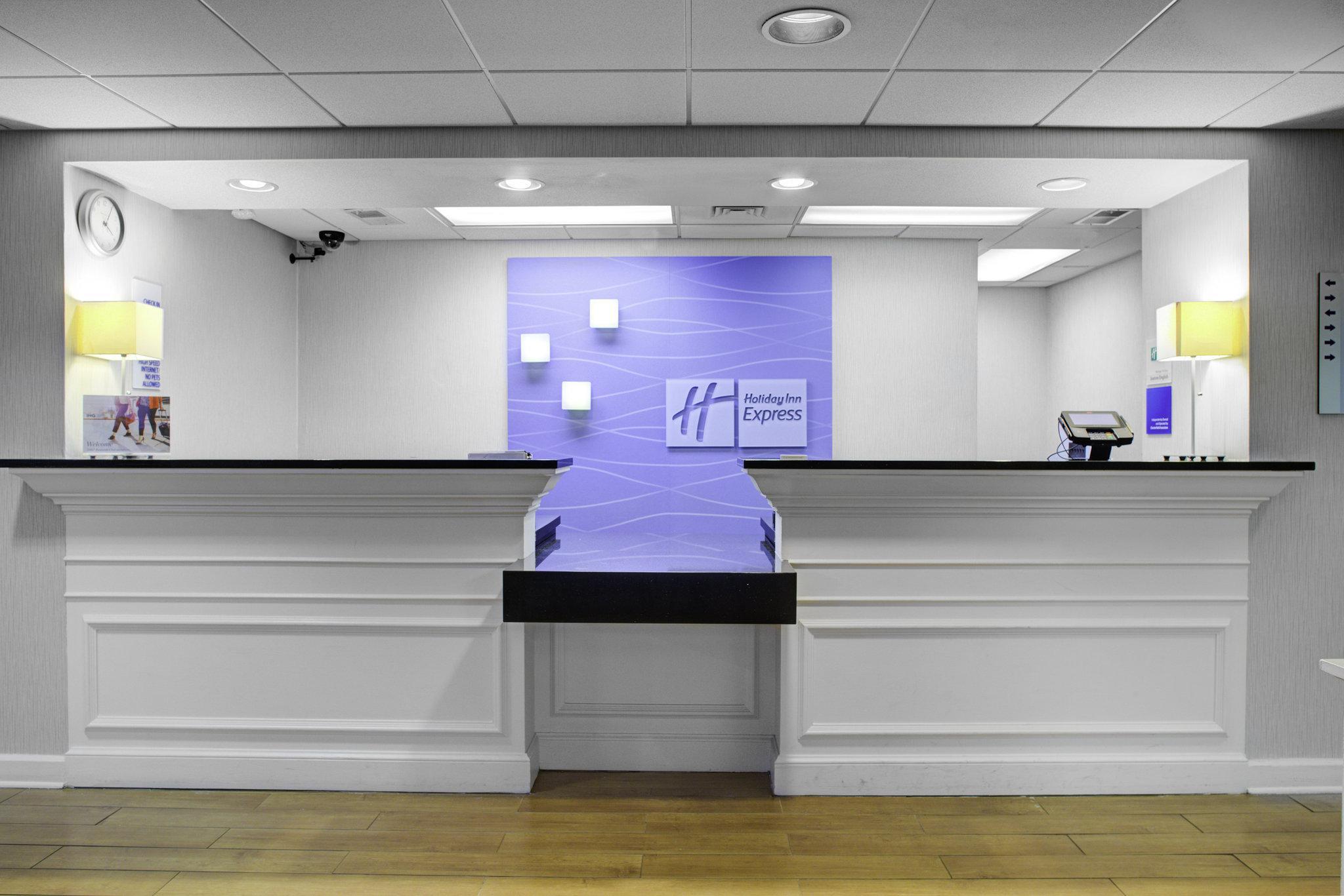 Holiday Inn Express - Chester By Ihg Buitenkant foto