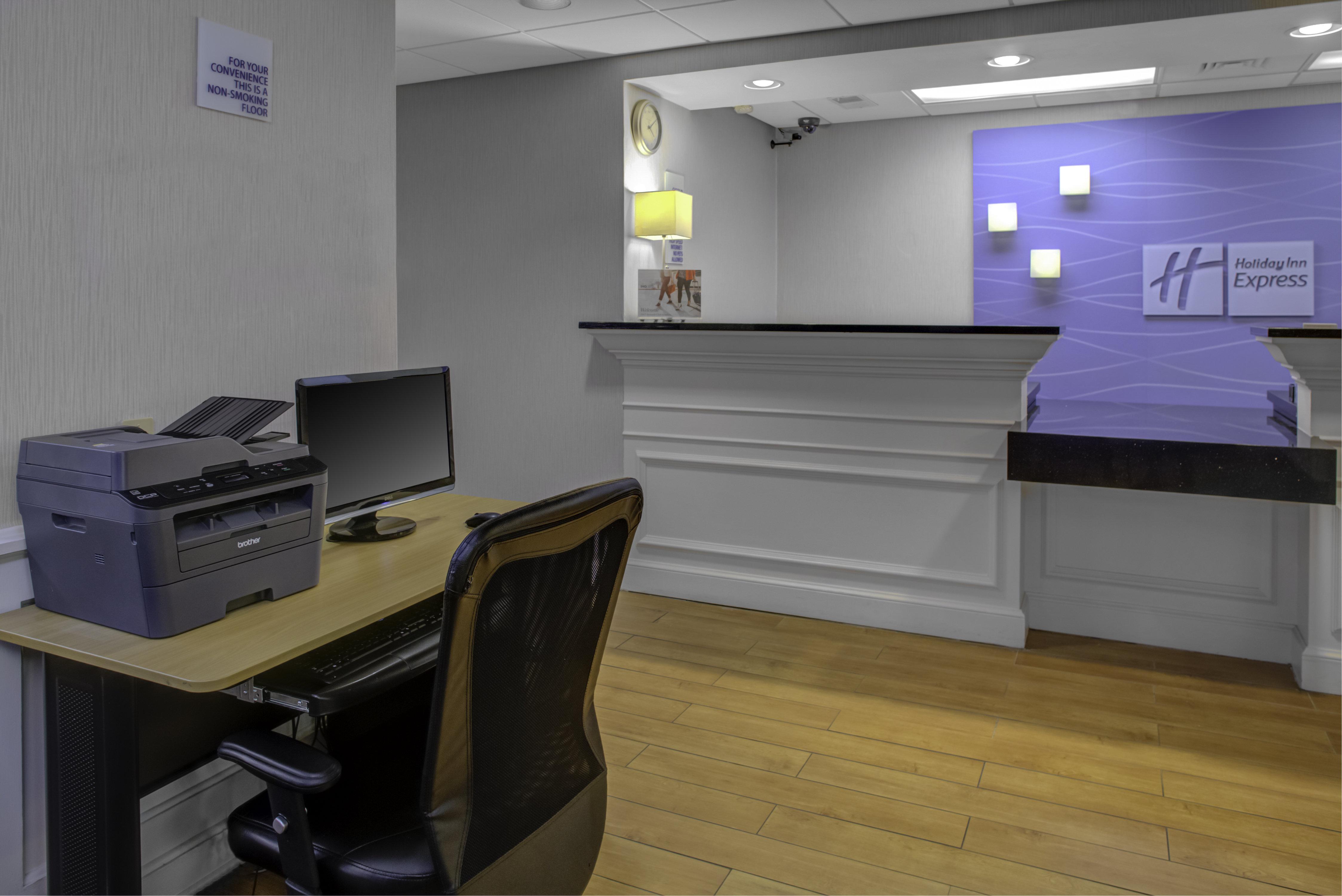 Holiday Inn Express - Chester By Ihg Buitenkant foto
