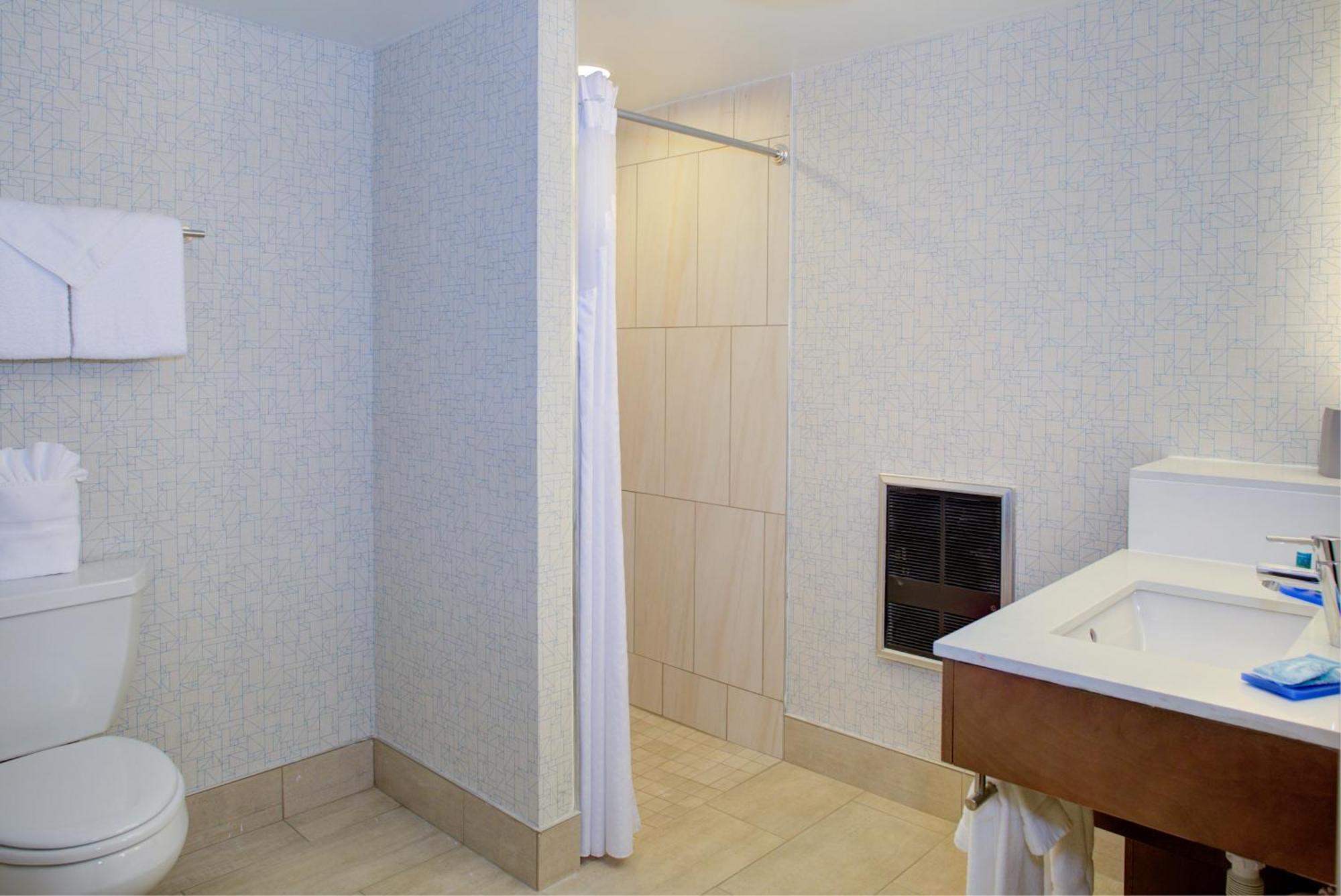 Holiday Inn Express - Chester By Ihg Buitenkant foto